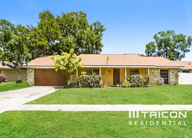 Property at 3501 Calgary Ln, Mount Dora, FL, 32757, 4 beds, 2 baths, [object Object]