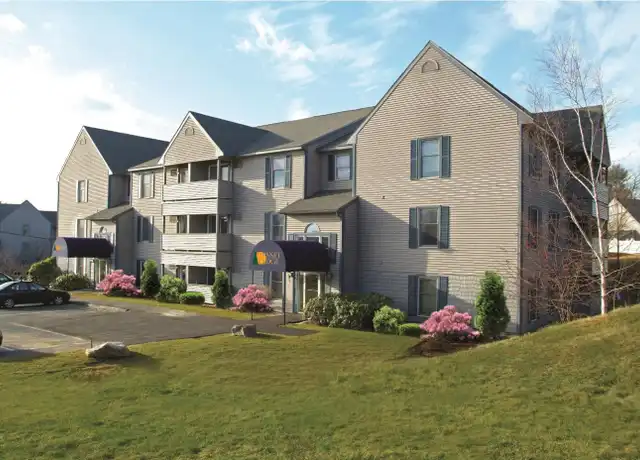 Property at 173 Eastern Ave #303, Manchester, NH, 03104, 2 beds, 1 bath, [object Object]