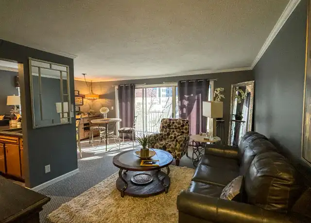 Property at 4724 Belleview Ave Unit 4724-4, Kansas City, MO, 64112, 1 bed, 1 bath, [object Object]