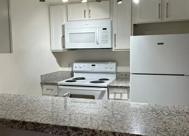 Property at 1620 N Wilmot Rd Unit E161, Tucson, AZ, 85712, 1 bed, 1 bath, [object Object]