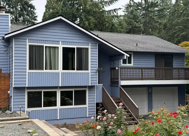 Property at 1111 NE 130th St, Seattle, WA, 98125, 4 beds, 2.5 baths, [object Object]