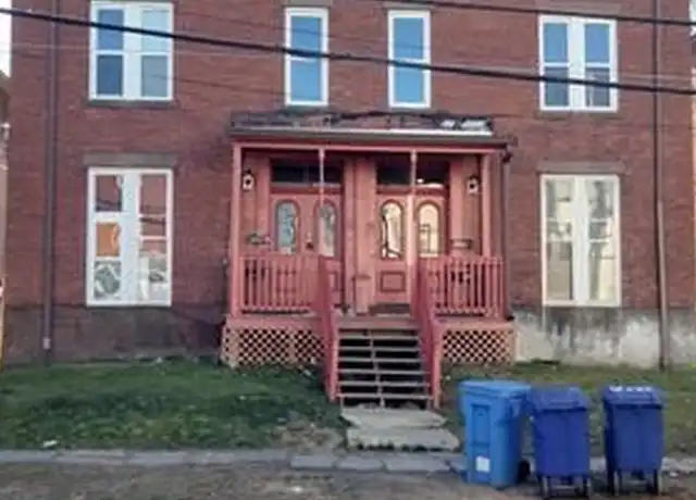Property at 223 Jefferson St Unit 2, Hartford, CT, 06106, 3 beds, 1 bath, [object Object]