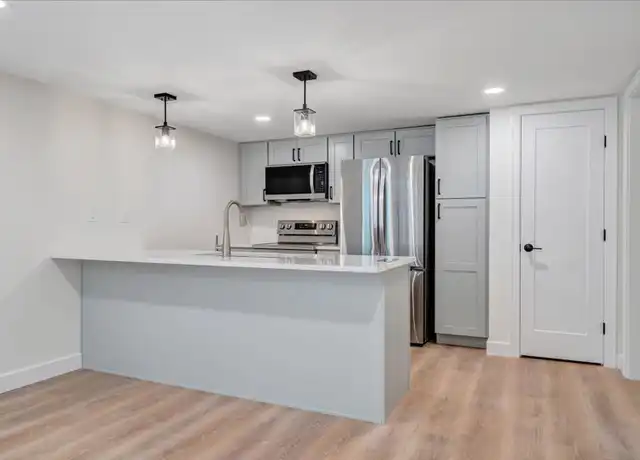 Property at 528 E Cleveland Ave Unit 8, Vinton, VA, 24179, 2 beds, 1 bath, [object Object]