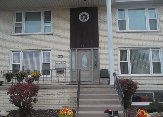 Property at 4601 Forest Ave Unit 2S, Brookfield, IL, 60513, 2 beds, 1 bath, [object Object]