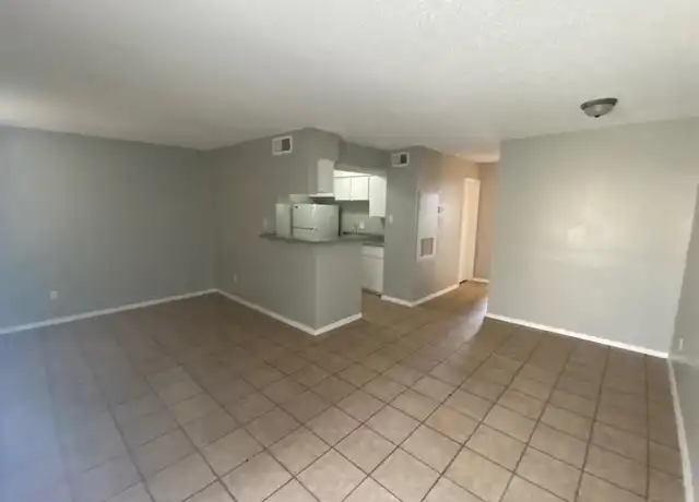 Property at 1607 W Schunior St Unit 702, Edinburg, TX, 78541, 1 bed, 1 bath, [object Object]