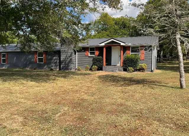 Property at 300 Kirk Ln, Gallatin, TN, 37066, 4 beds, 3 baths, [object Object]