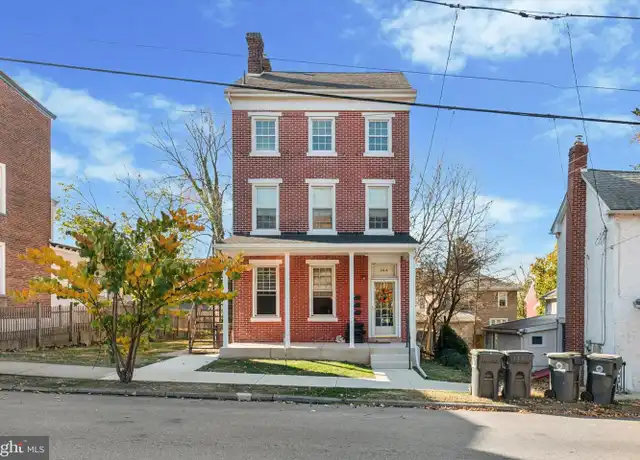 Property at 144 Starr St Unit 3, Phoenixville, PA, 19460, 1 bed, 1 bath, [object Object]