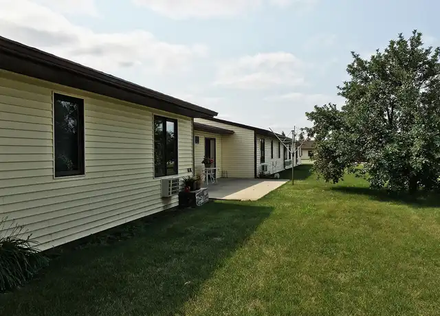 Property at Dakota Terrace - 3205 10th St SW, Minot, ND, 58701, 1-2 bed, 1 bath, Contact for Price