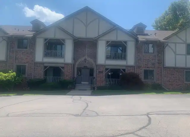 Property at 42160 Woodward Ave #8, Bloomfield Hills, MI, 48304, 3 beds, 2 baths, [object Object]