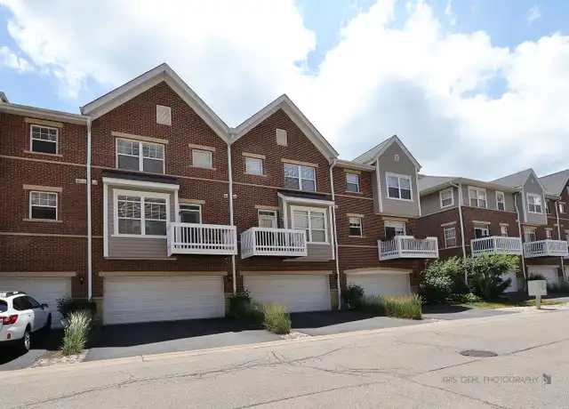 Property at 372 W Wood St, Palatine, IL, 60067, 2 beds, 2.5 baths, [object Object]