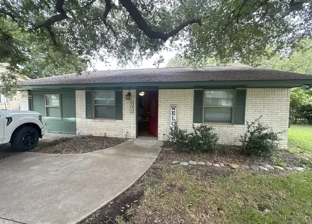 Property at 602 Hillside Dr, Brenham, TX, 77833, 3 beds, 2 baths, [object Object]
