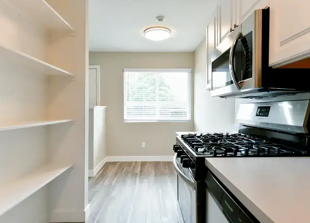 Property at Traverse Apartments - 181 Avram Ave, Rohnert Park, CA, 94928, 1 bed, 1 bath, [object Object]