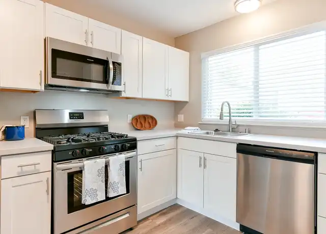 Property at Traverse Apartments - 181 Avram Ave, Rohnert Park, CA, 94928, 1 bed, 1 bath, [object Object]