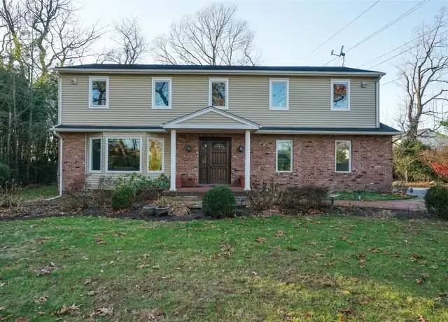 Property at 1041 Glen Cove Ave, Roslyn, NY, 11576, 4 beds, 2.5 baths, [object Object]