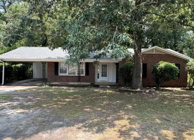 Property at 718 Dandridge Dr, Fayetteville, NC, 28303, 3 beds, 2 baths, [object Object]