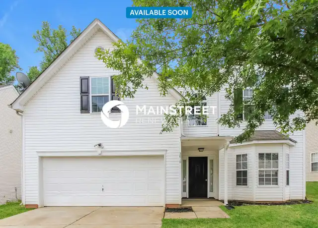Property at 3810 Pauline Ln, Charlotte, NC, 28216, 4 beds, 2 baths, [object Object]