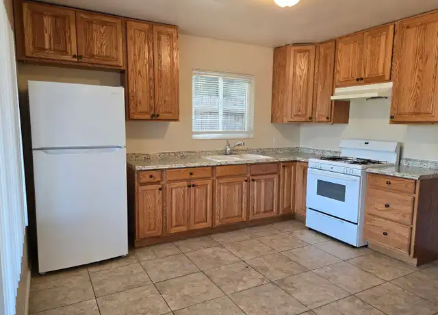 Property at 754 E Foothill Blvd, San Luis Obispo, CA, 93405, 2 beds, 1 bath, [object Object]