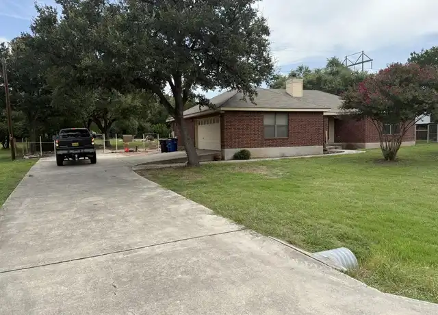 Property at 318 Hunter Ridge Rd, San Marcos, TX, 78666, 3 beds, 2 baths, [object Object]