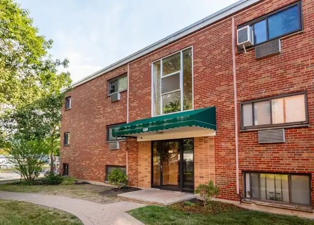 Property at 590 American Legion Hwy #6, Roslindale, MA, 02131, 2 beds, 1 bath, [object Object]