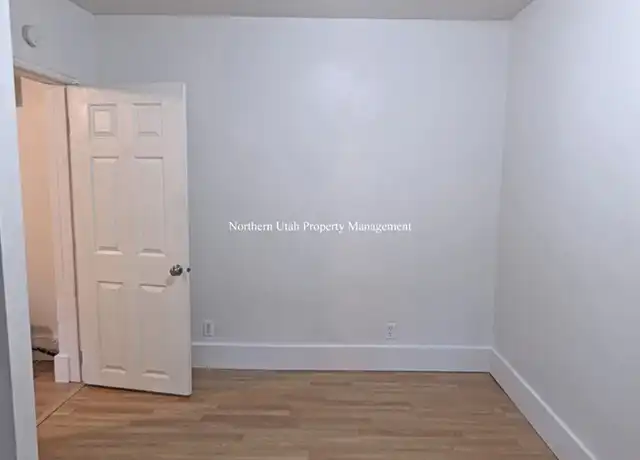 Property at 425 E 4th Ave Unit 4, Salt Lake City, UT, 84103, 1 bed, 1 bath, [object Object]