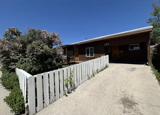 Property at 235 Curtis St, Butte, MT, 59701, 3 beds, 1 bath, [object Object]