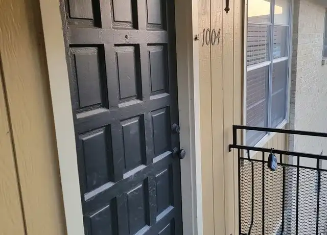 Property at 923 Vance Jackson Rd #1004, San Antonio, TX, 78201, 1 bed, 1 bath, [object Object]