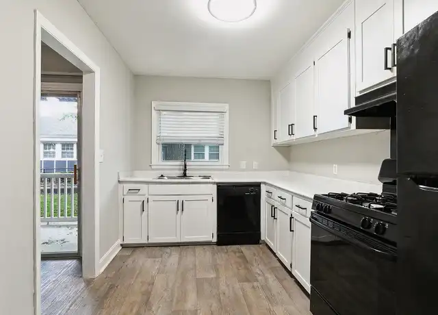 Property at Townhomes at Spartanburg - 201 E Blackstock Rd, Spartanburg, SC, 29301, 1-2 bed, 1-1.5 bath, [object Object]
