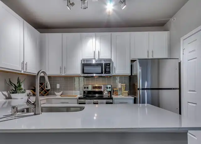 Property at 3770 Waterside Ct Unit 4359, Addison, TX, 75001, 1 bed, 1 bath, [object Object]