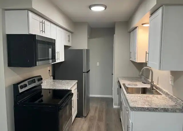 Property at 6123 S 6th St, Milwaukee, WI, 53221, 2 beds, 1 bath, [object Object]