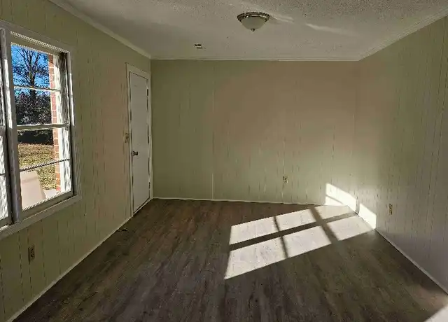 Property at 287 Oliver Dr Unit 2, Bassett, VA, 24055, 2 beds, 1 bath, [object Object]