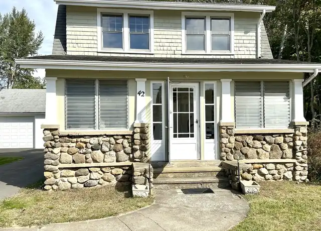 Property at 42 Chapman Beach Rd, Westbrook, CT, 06498, 3 beds, 1.5 baths, [object Object]