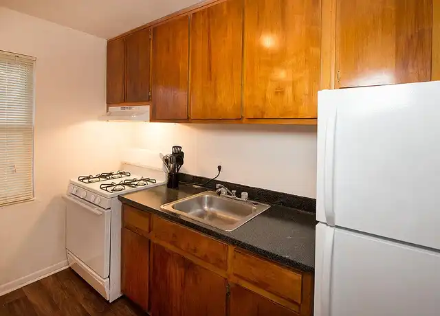 Property at Kenco Briarcliff II - 2194 Briarcliff Rd NE, Atlanta, GA, 30329, 1-2 bed, 1 bath, [object Object]