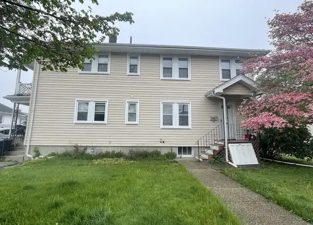 Property at 15 Lurton St Unit 1, Quincy, MA, 02169, 3 beds, 1 bath, [object Object]