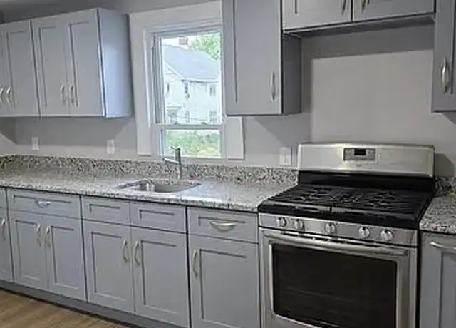 Property at 10 Broad St #2, Middletown, NY, 10940, 2 beds, 1 bath, [object Object]