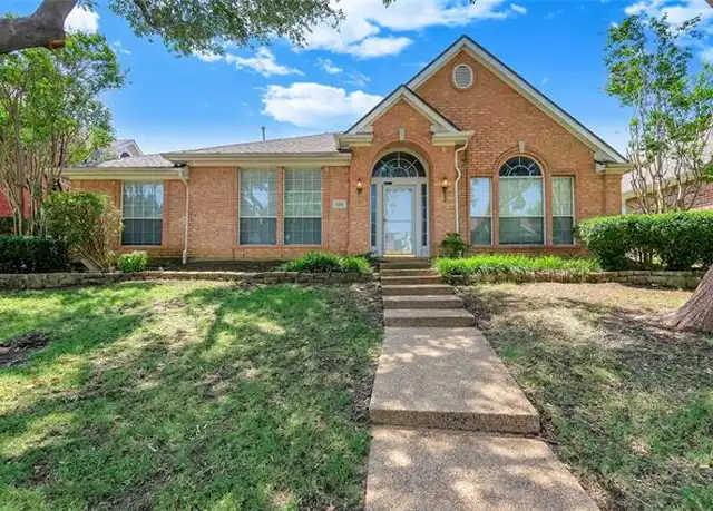 Property at 1404 Ranch Hill Dr, Irving, TX, 75063, 3 beds, 2.5 baths, [object Object]