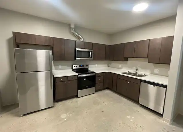 Property at 100 Fallwood Rd Unit 102, Redwood Falls, MN, 56283, 2 beds, 1 bath, [object Object]