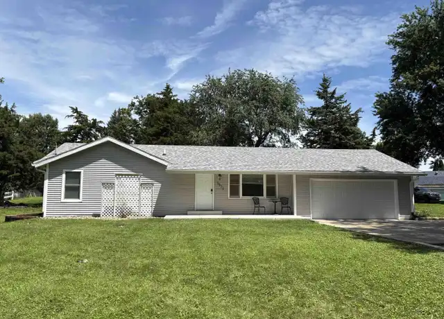 Property at 5570 Clemons Rd, Bettendorf, IA, 52722, 3 beds, 1 bath, [object Object]