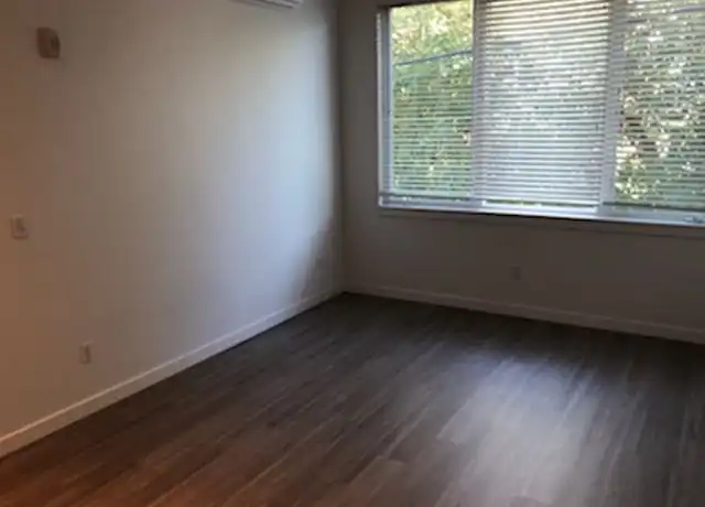 Property at 4326 N Mississippi Ave Unit 303, Portland, OR, 97217, 1 bed, 1 bath, [object Object]