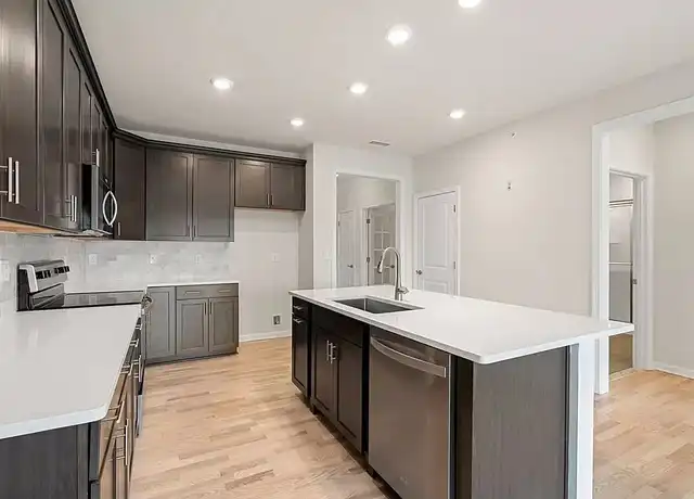 Property at 401 Emery Ln #209, Sudbury, MA, 01776, 1 bed, 1 bath, [object Object]