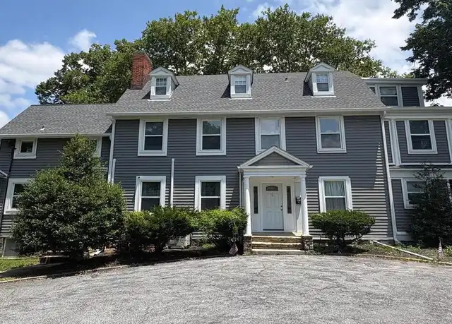 Property at 11 N Paradise Ave #3, Baltimore, MD, 21228, 2 beds, 1 bath, [object Object]