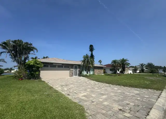 Property at 1725 N Gondola Ct, Venice, FL, 34293, 3 beds, 2 baths, [object Object]