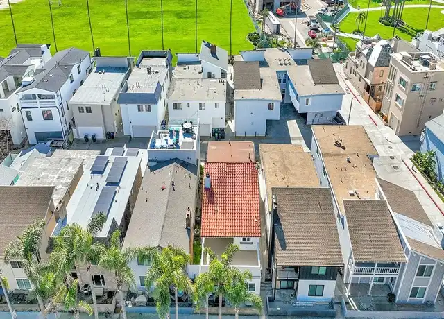 Property at 907 E Balboa Blvd Unit A, Newport Beach, CA, 92661, 3 beds, 2 baths, [object Object]