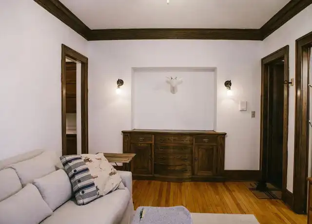 Property at 809 Douglas Ave Unit 203, Minneapolis, MN, 55403, 2 beds, 1 bath, [object Object]