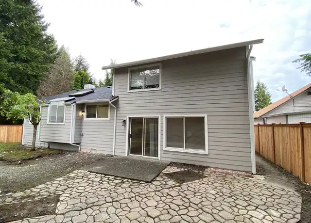 Property at 1224 SW 353rd St, Federal Way, WA, 98023, 3 beds, 2.5 baths, [object Object]
