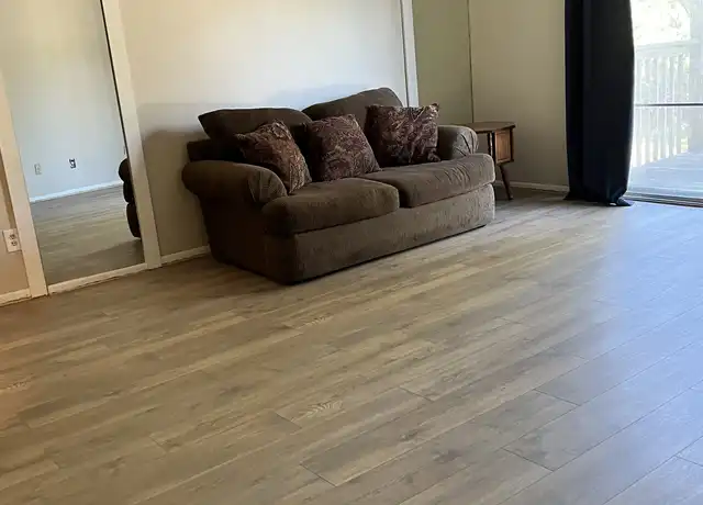 Property at 3101 SW Macvicar Ave #204, Topeka, KS, 66611, 1 bed, 1 bath, [object Object]