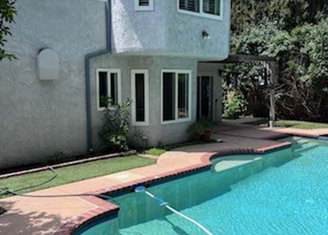 Photo of 30057 Torrepines Pl, Agoura Hills, CA 91301
