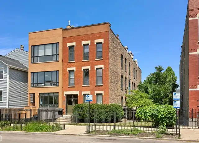 Property at 1322 W Ohio St Unit 2R, Chicago, IL, 60642, 1 bed, 1 bath, [object Object]