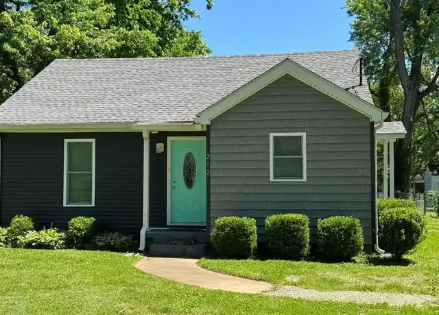 Property at 212 S Wooldridge Rd, Hopkinsville, KY, 42240, 3 beds, 2 baths, [object Object]