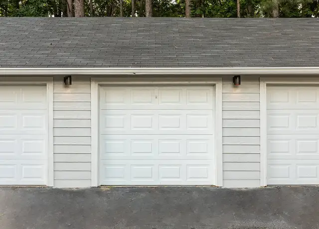 Photo of 8350 Roswell Rd, Atlanta, GA 30350