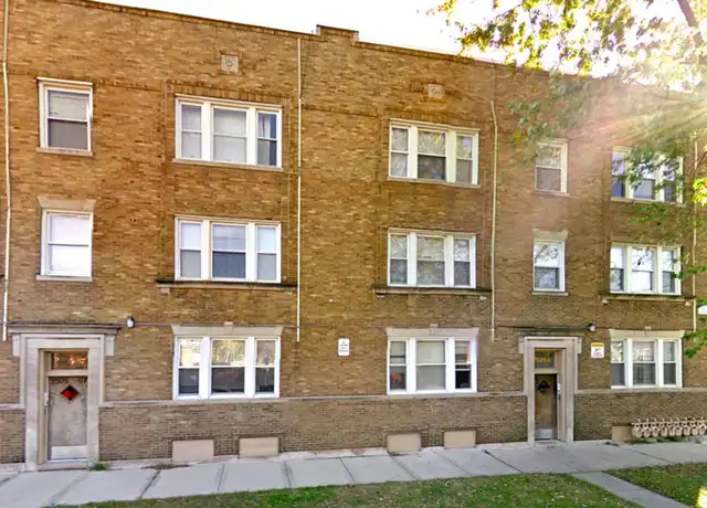 Property at 1733 E 75th St Unit 3, Chicago, IL, 60649, 2 beds, 1 bath, [object Object]